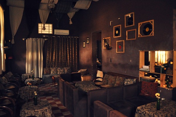 thiết kế cafe theo phong cách trang nhã ở Hà Nội