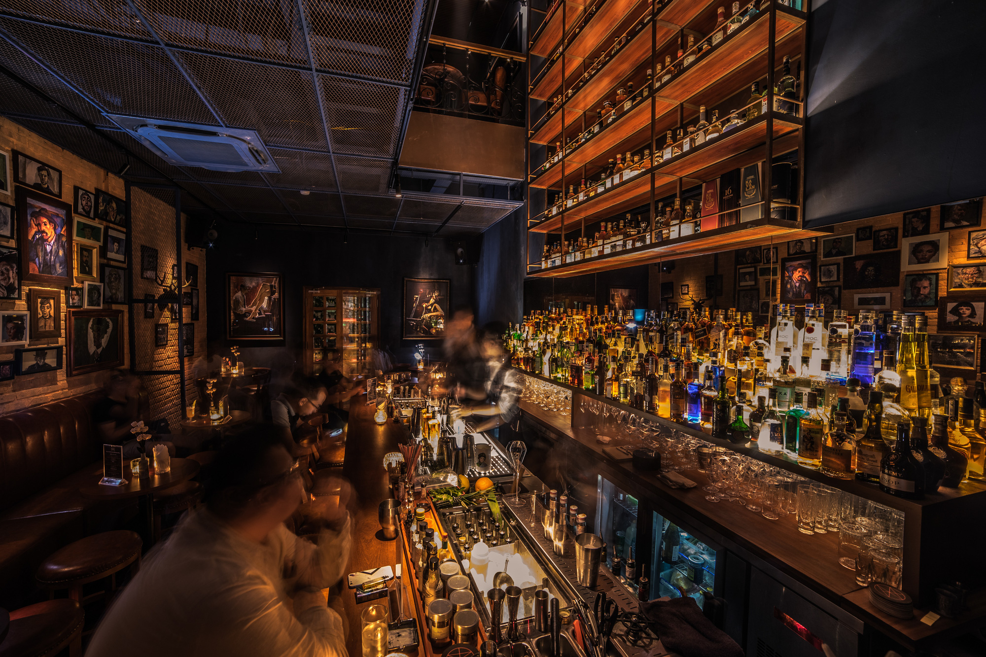 Speakeasy Bar là gì? Thực đơn đồ uống cực sáng tạo 