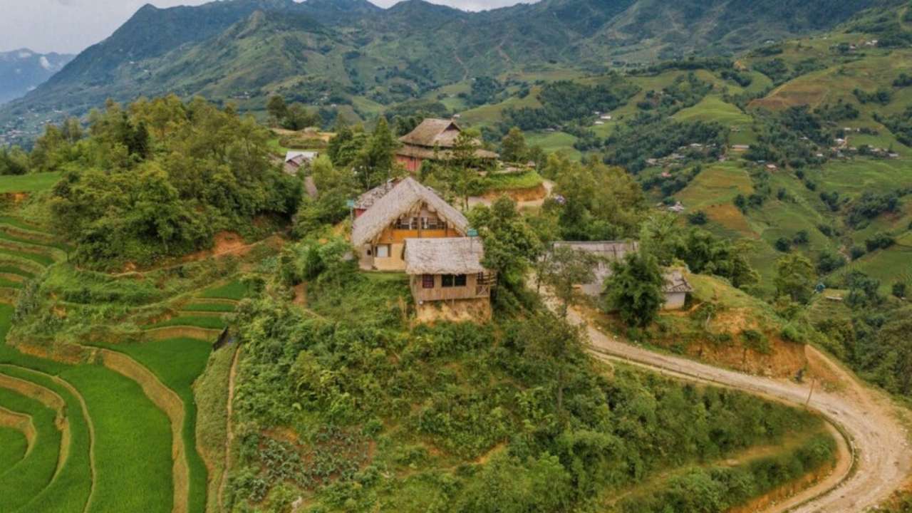 Rùa's House Mountain Hamlet