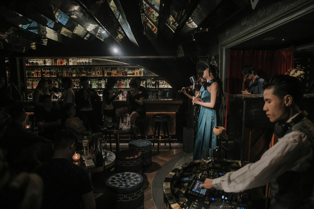 The Black Sheep - Cocktail Theatre