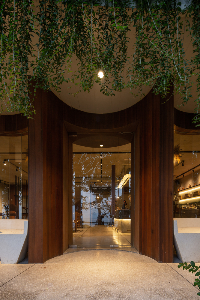 thiết kế bonjour cafe lối vào 