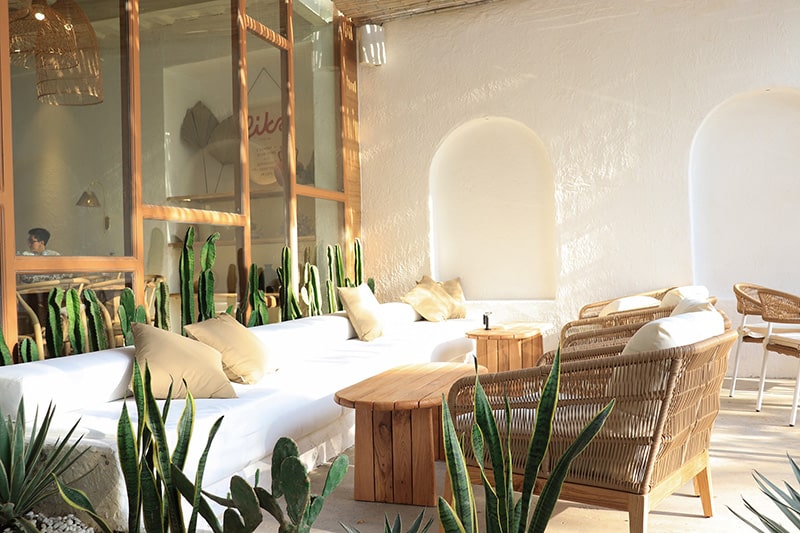 phong cách thiết kế quán Cafe sân vườn fika