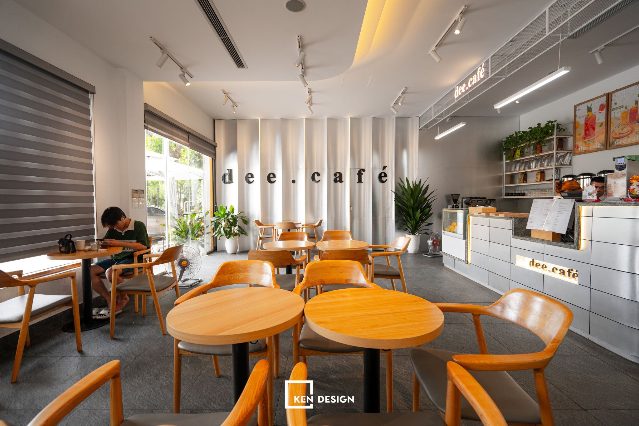 Thi công quán Dee Cafe