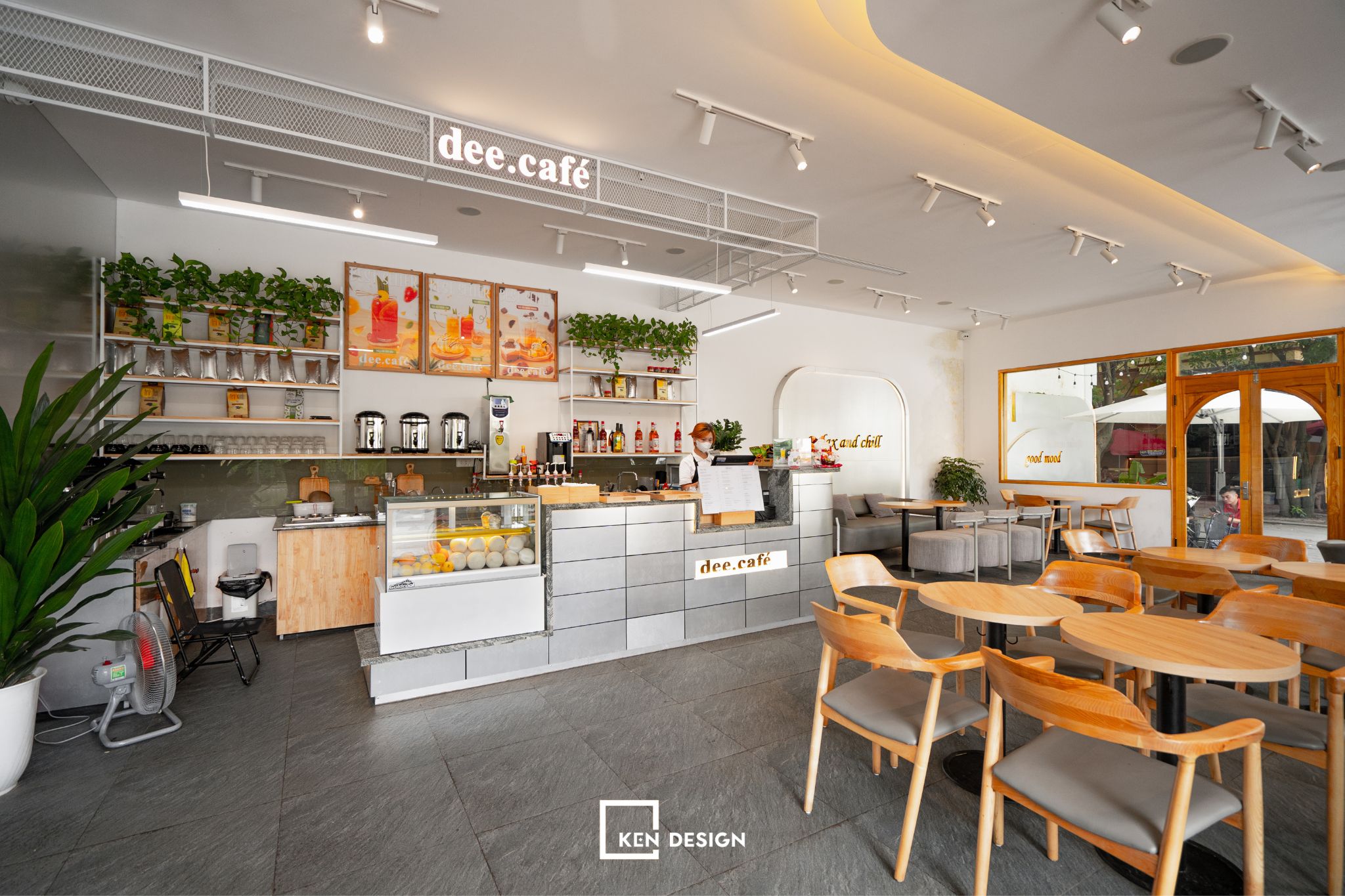 Thi công quán Dee Cafe