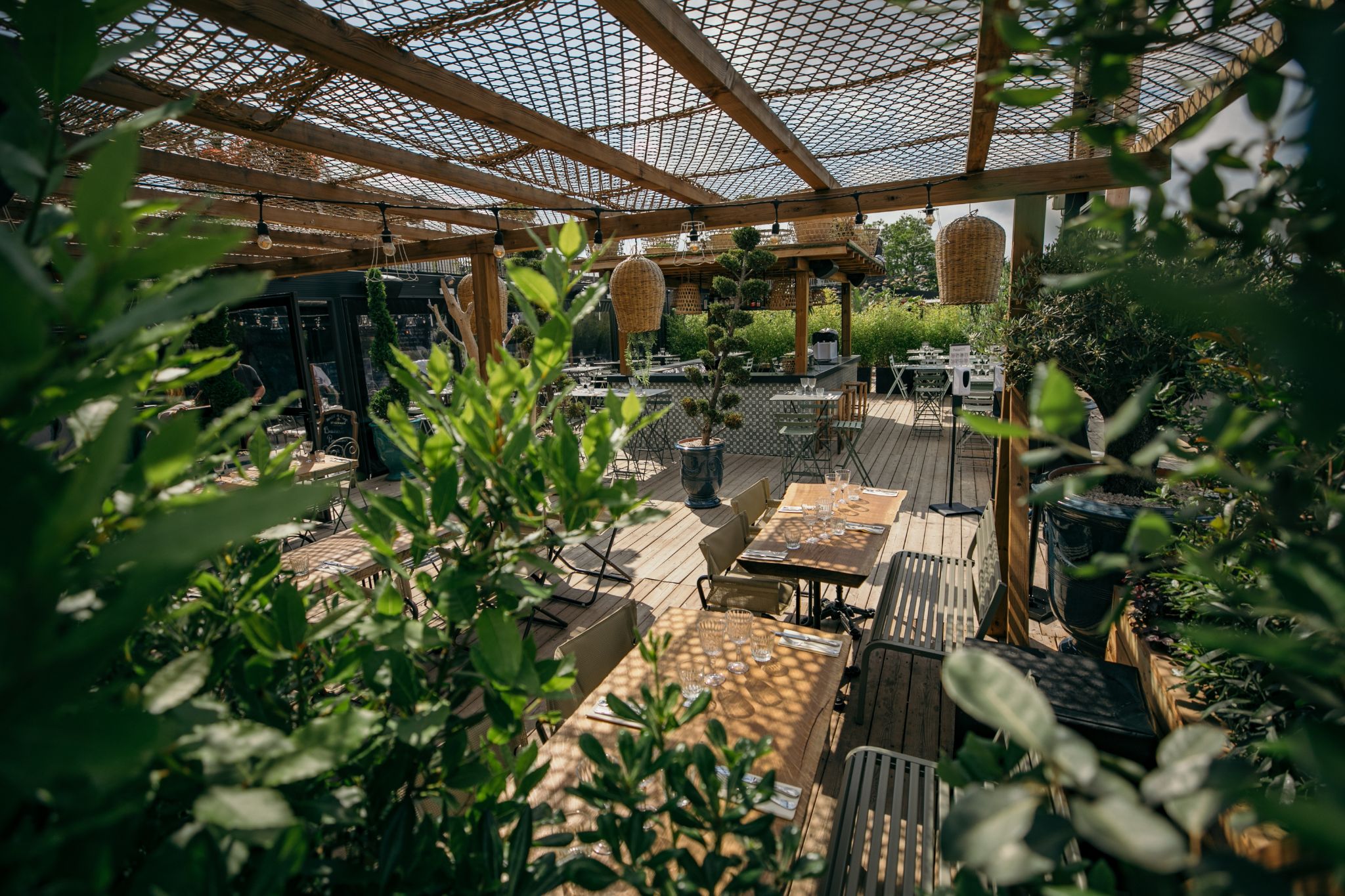 sai lầm thiết kế quán cafe sân vườn